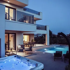 Villa Ivala, Pula
